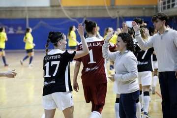 Una mala primera mitad condena al Teldeportivo/TA.